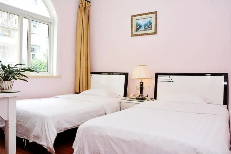 Linkou Hotel