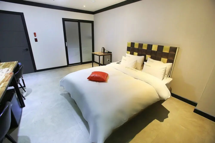 Suwon Yeongtong SG Hotel