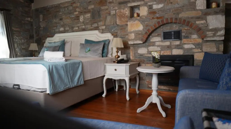 Domatia Stone Hotel