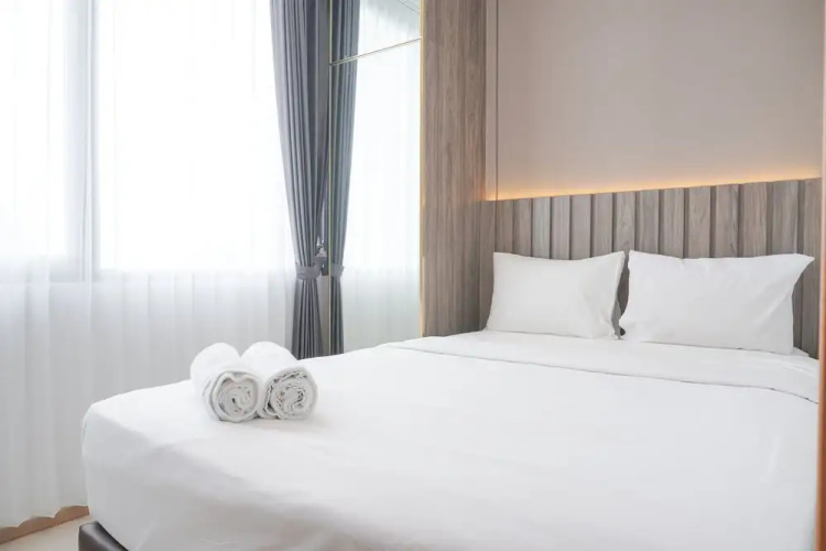 Comfort And Modern Look 2Br At 26Th Floor Samara Suites Apartment