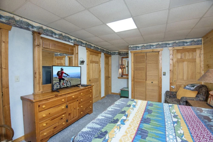 Smoky Mountain Getaway by Eagles Ridge Resort