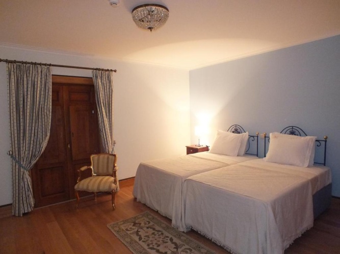 Standard Twin room with balcony
