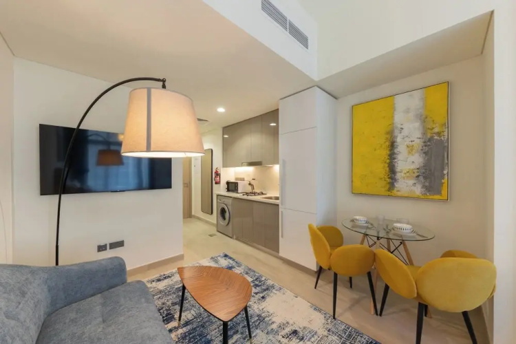 Bright and cozy studio in Azizi Riviera