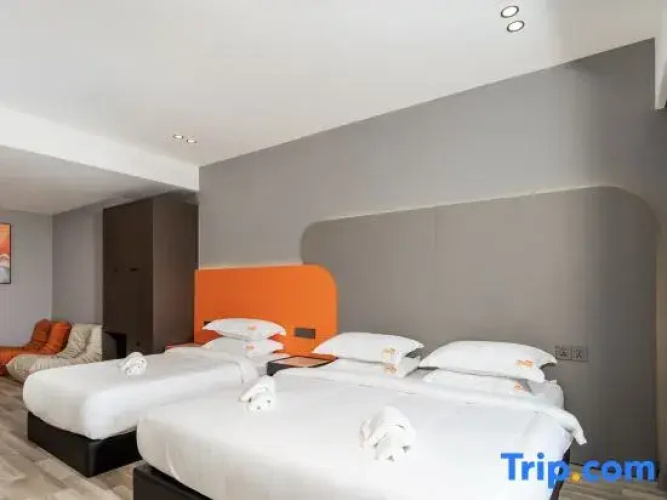 Paly Pie Hotel