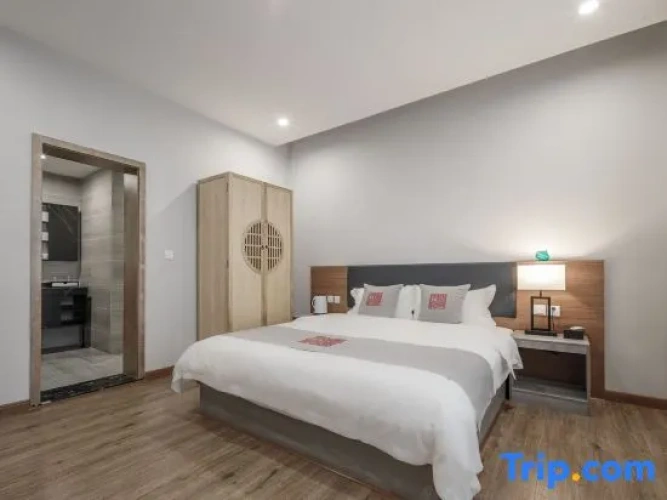 2 Bedrooms Suite
