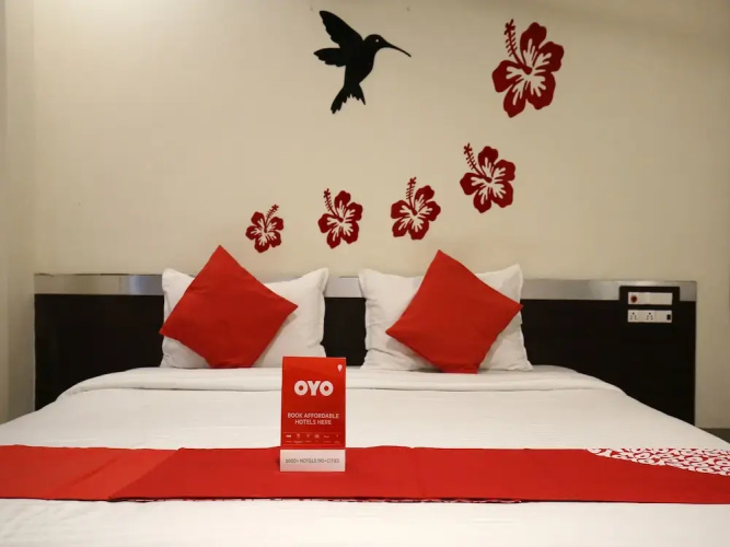 Mrunal Palace Hotel