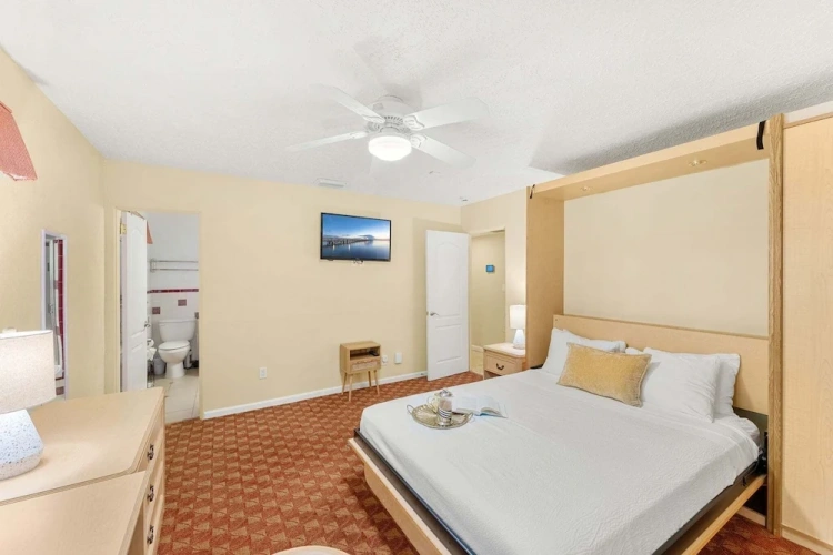 4 Bedrooms Cottage