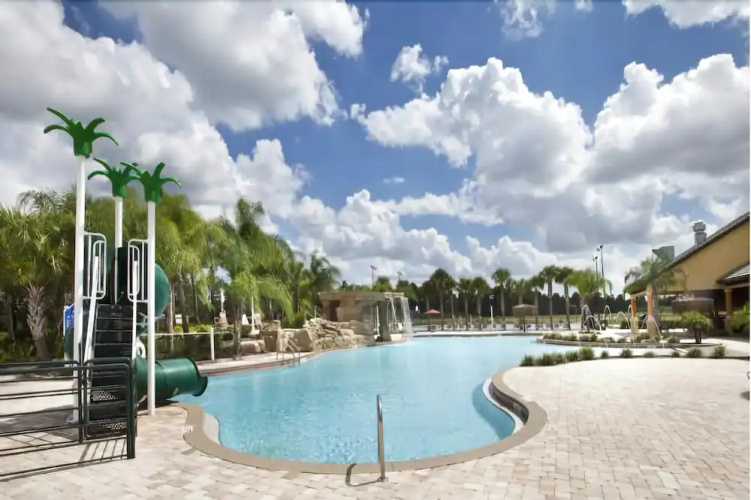 Paradise Palms Platinum by Ocean Florida