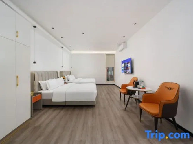 Deluxe Family room
