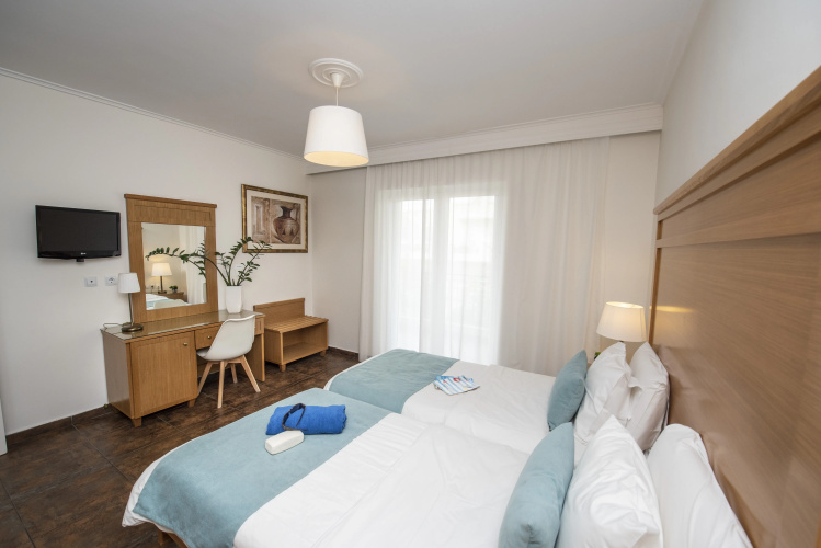 Peridis Family Resort