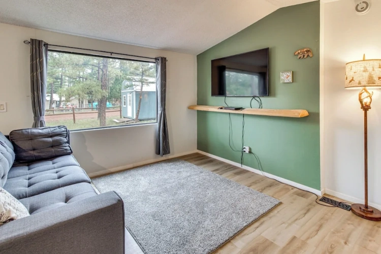 2 Bedrooms Cottage