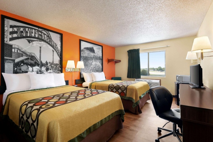 Standard Quadruple room
