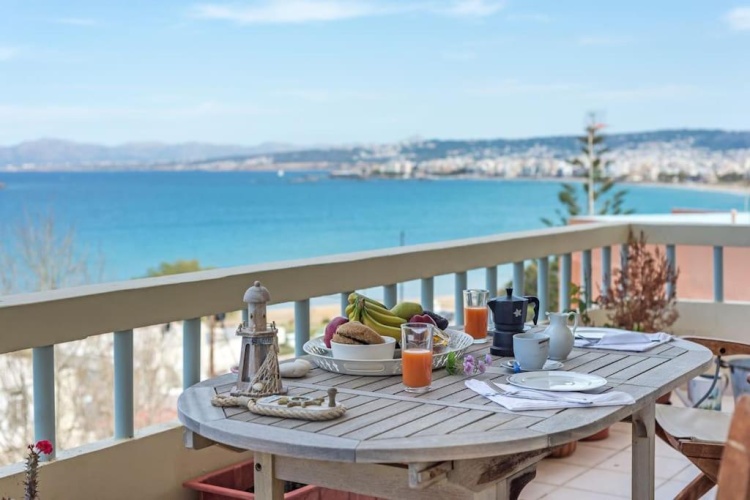 3 Bedrooms Apartment