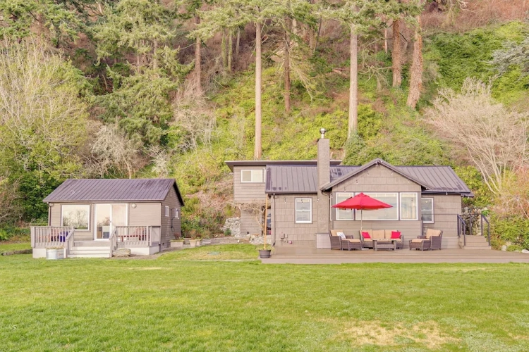 6 Bedrooms Cottage
