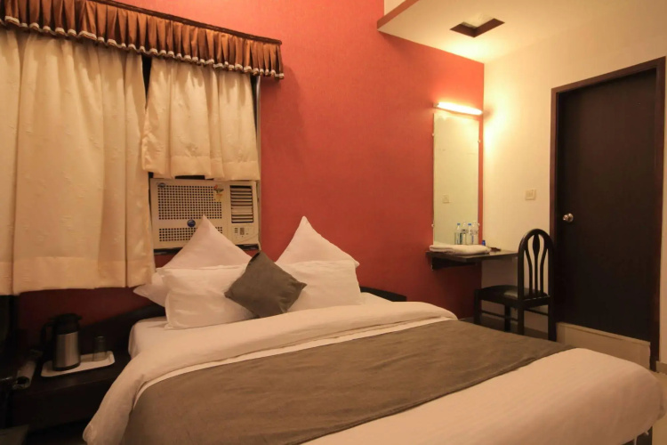 Hotel Crystal