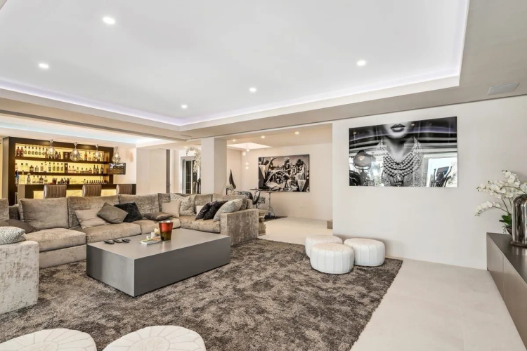 All About Villa Serenity - Marbella
