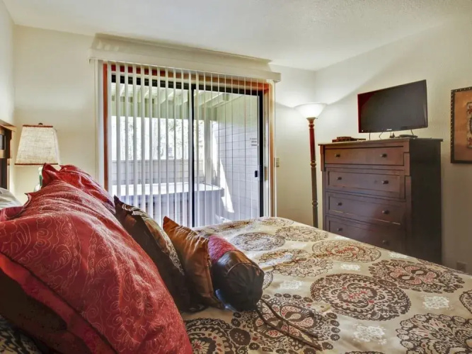 Fairway Village 12 3 Br home by RedAwning