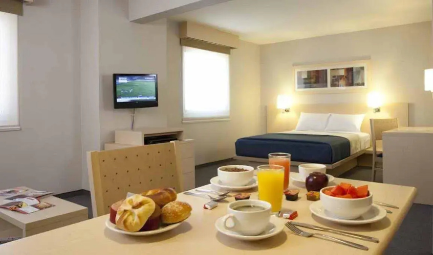 City Express Suites Toluca