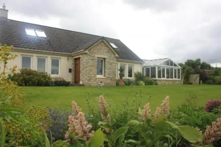 Lillikoi Bed & Breakfast