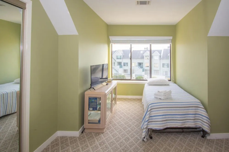 605 New Haven