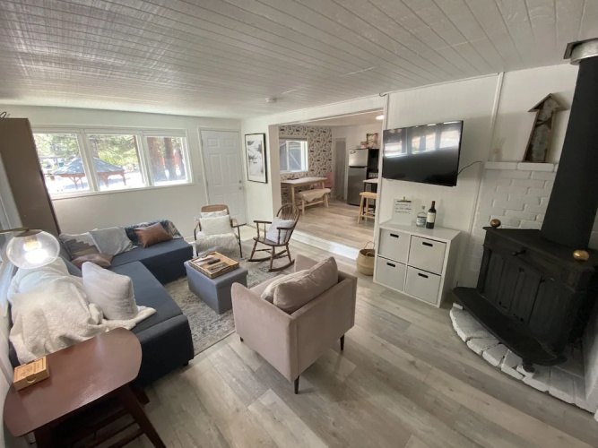 Lake House Bungalow