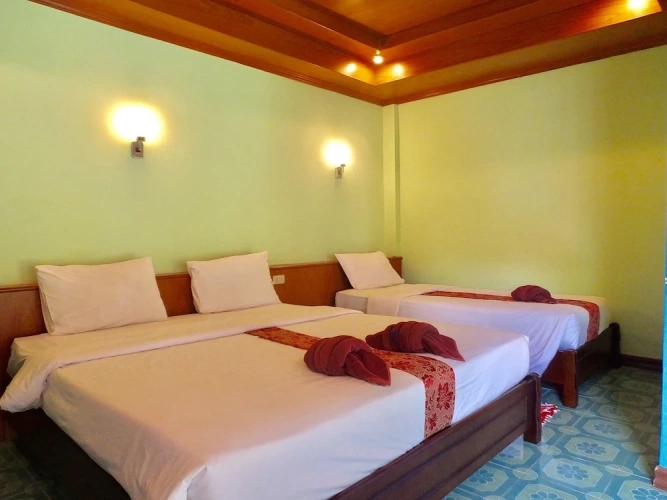 Standard Triple room with balcony