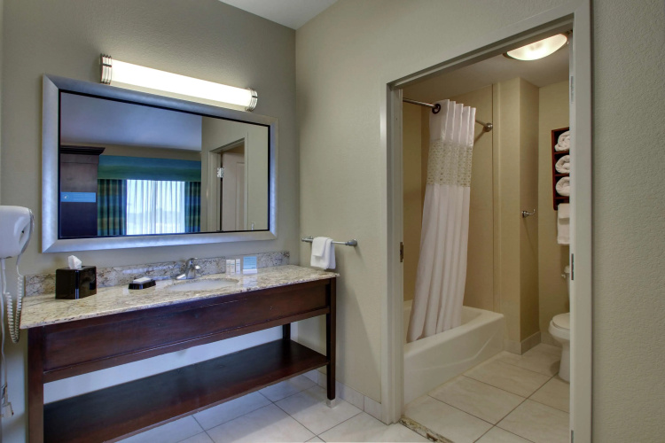Hampton Inn Vernon