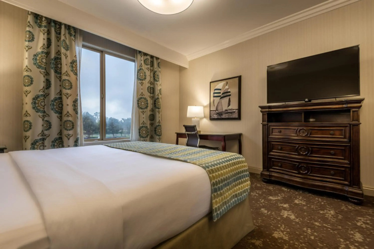 Ayres Hotel Seal Beach - Cypress
