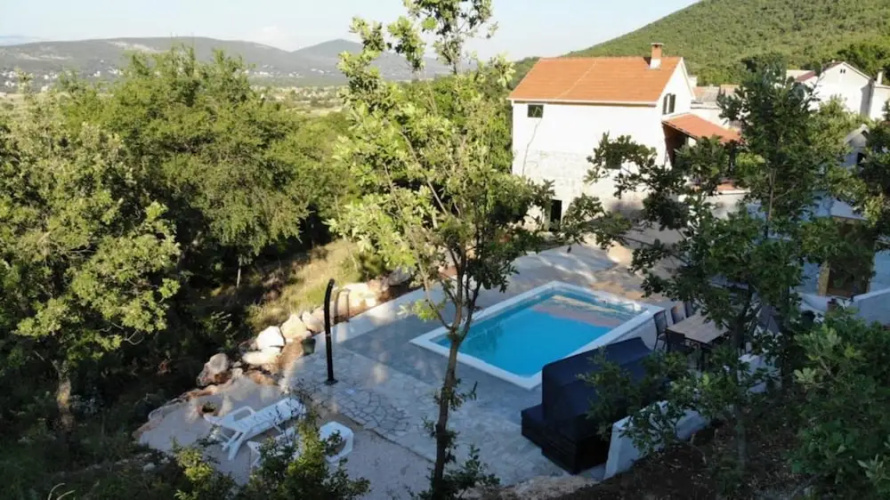 Holiday Home Jadrić