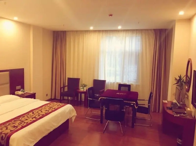 Standard Double room with city view