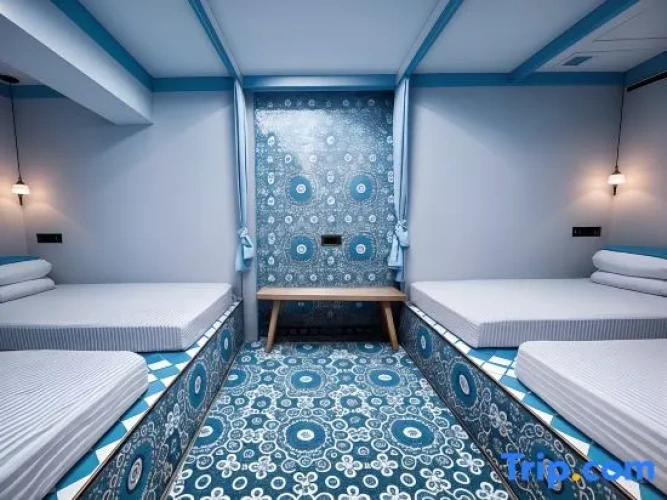 Family Suite with courtyard view