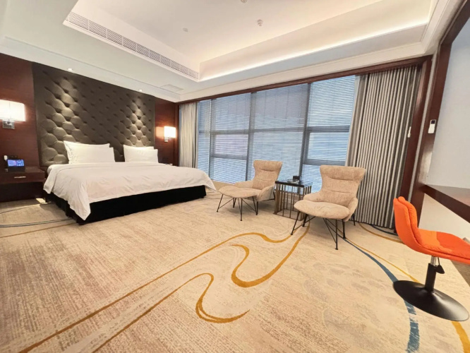 Jinlong Yufeng Hotel