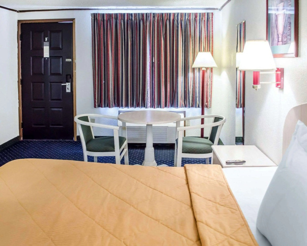 Rodeway Inn Carlisle North Hotel