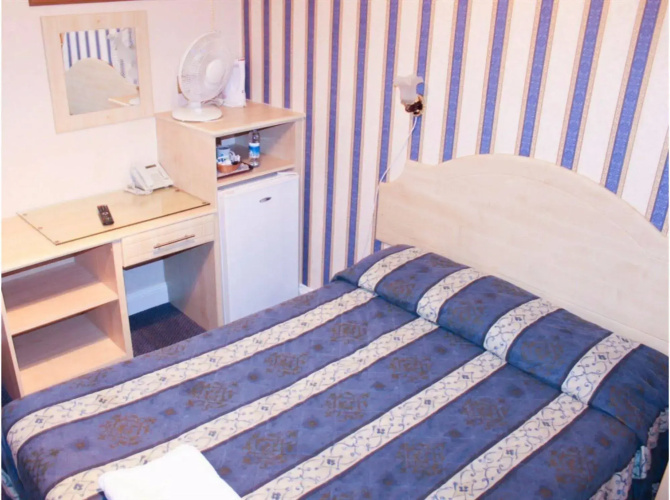 Lampton Guest House