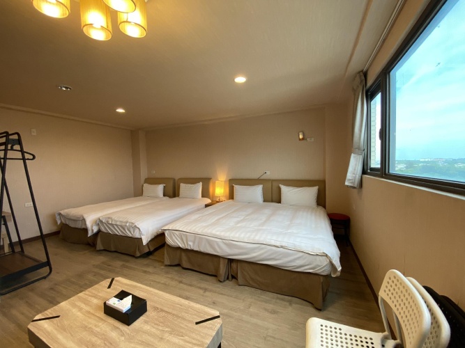 Standard Triple room