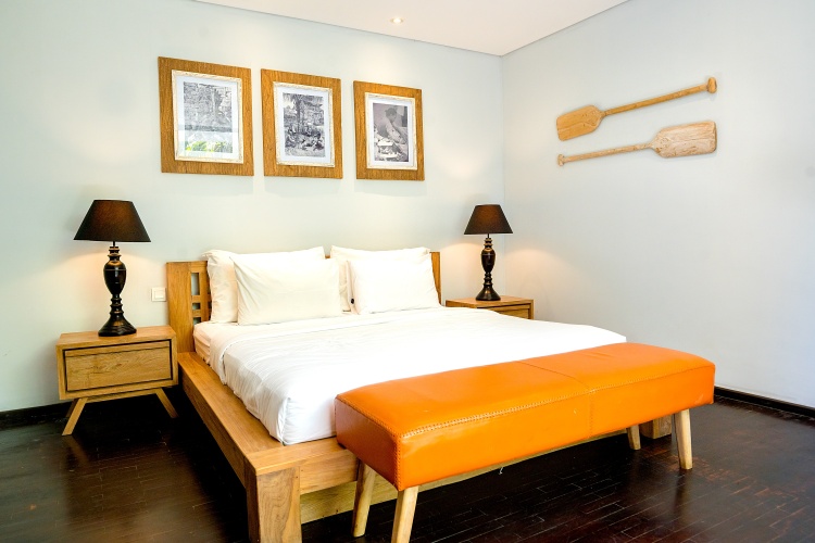 2 Bedrooms Villa