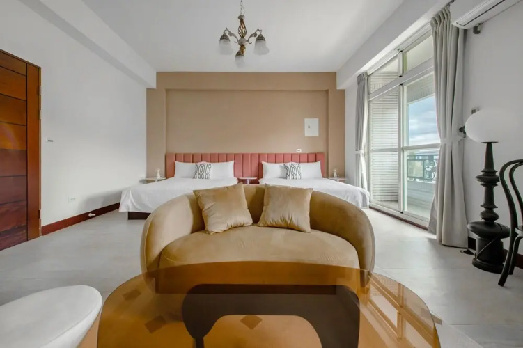 Taitung Knock Knock Smart Stay