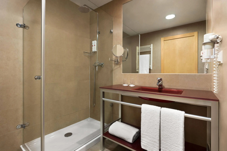 Ramada by Wyndham Madrid Getafe photo 12