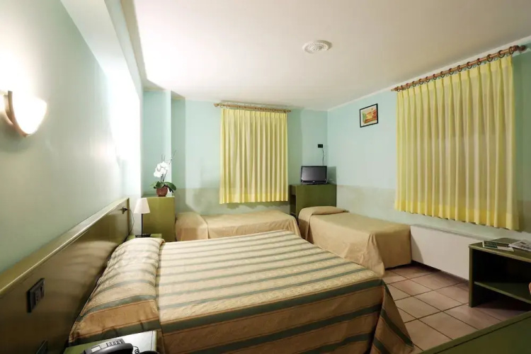 Hotel Cocoon
