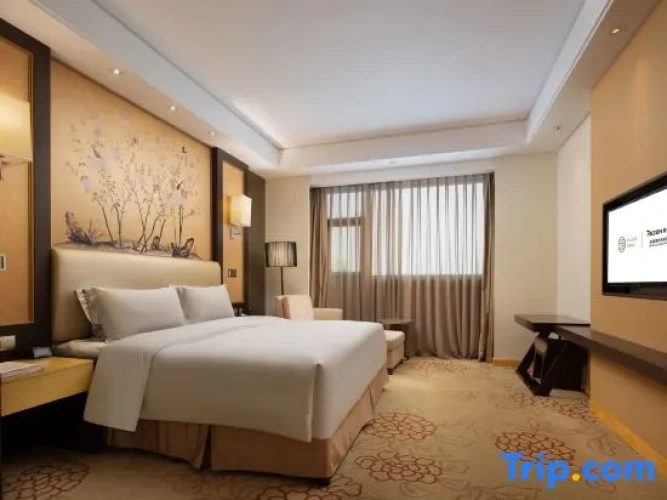 Deluxe Double Suite