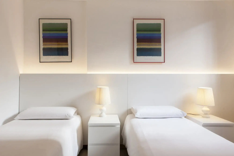 Las Ramblas Pasaje Bacardi Apartments