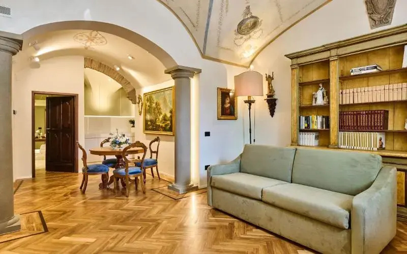 Duomo Luxury Florence Apartment