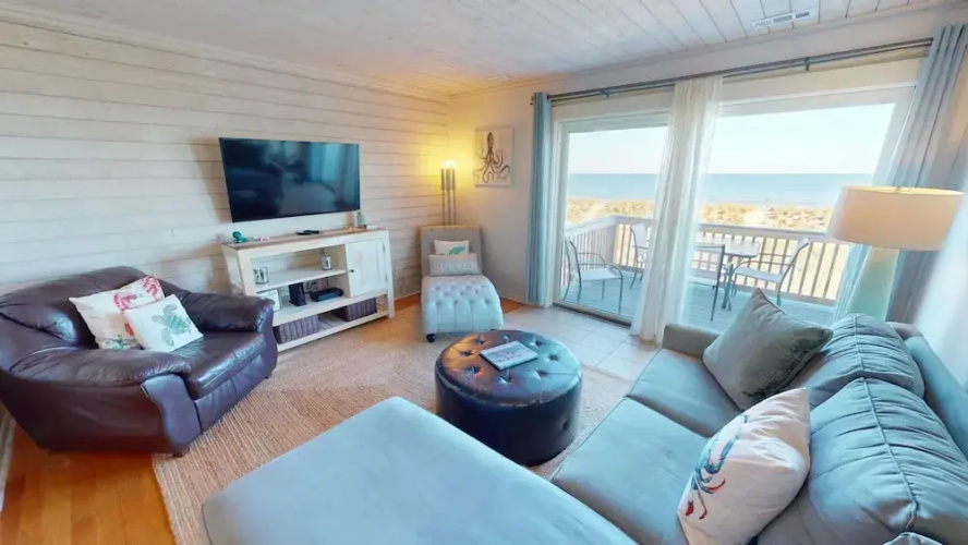 Tybee Lights 112C by Tybee Vacation Rentals