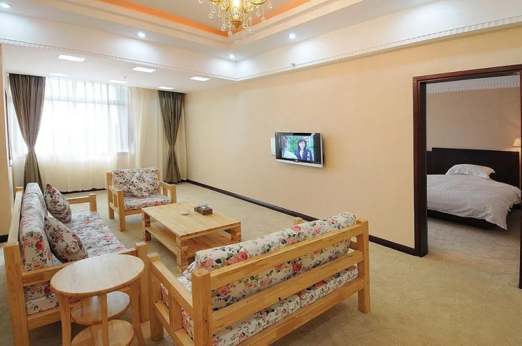 Yangjiang Jiayue Hotel