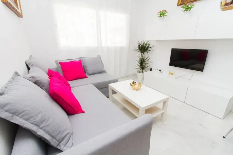 Cool 1 Bedroom Apartment Capuchinos
