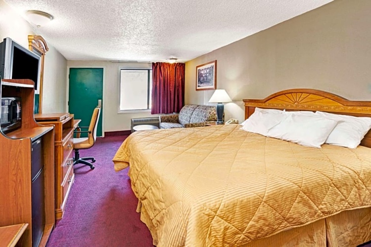 Standard Quadruple room