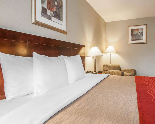 Avon Hotel