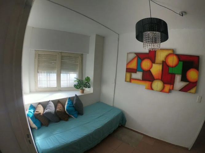 1080 Apartments