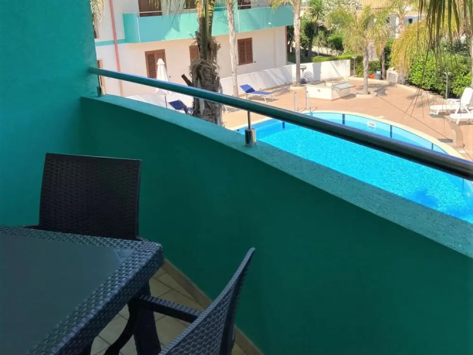 Belvilla by OYO Appartamento Lato Piscina