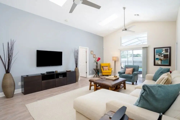 8084 Indiancreek 5 Bedroom, 4 Baths, Games Room